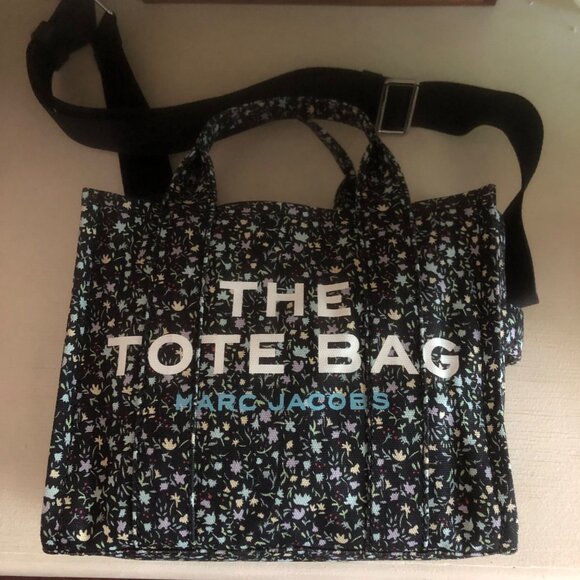 ***SOLD***NWOT Marc Jacobs Ditsy Floral Canvas Tote Bag Black Multi Small - Picture 11 of 16